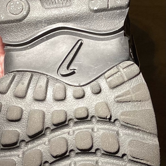 Nike Air Max DN child size 11c Black normal wear - Picture 6 of 10